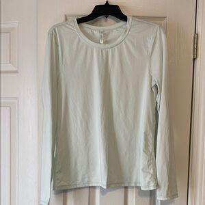 Fabletics Fitted Green Long Sleeve T-Shirt